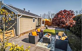 Holiday home Tzummarum 21